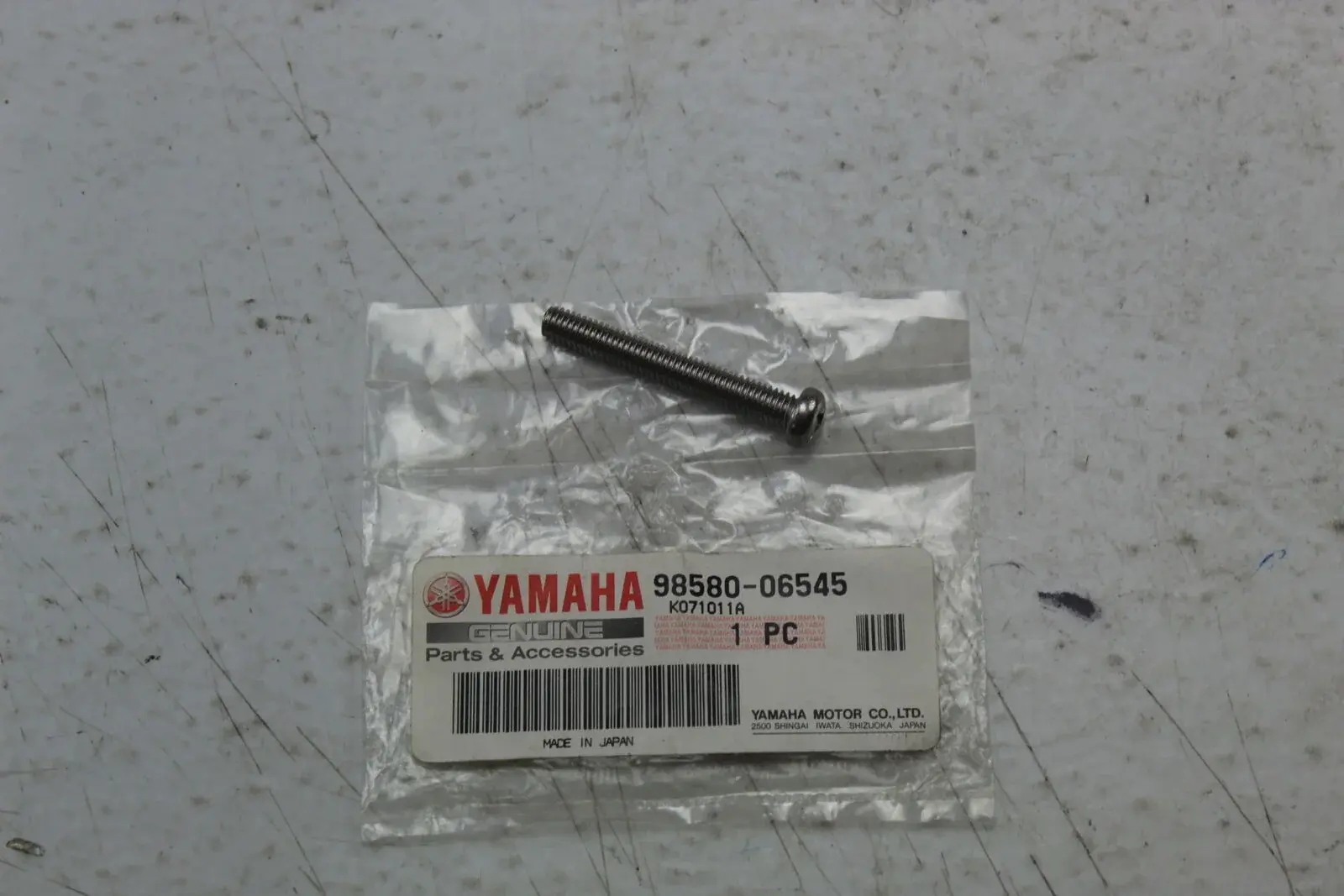 YAMAHA OEM PAN HEAD SCREW 98580-06545